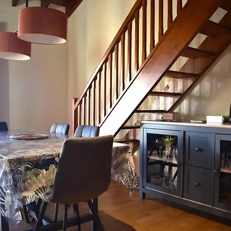 Duplex 3 Pièces Avec Balcon Et Parking Pour Confortables - Fr-1-580-115 Appartement *