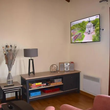 Duplex 3 Pièces Avec Balcon Et Parking Pour Confortables - Fr-1-580-115 *